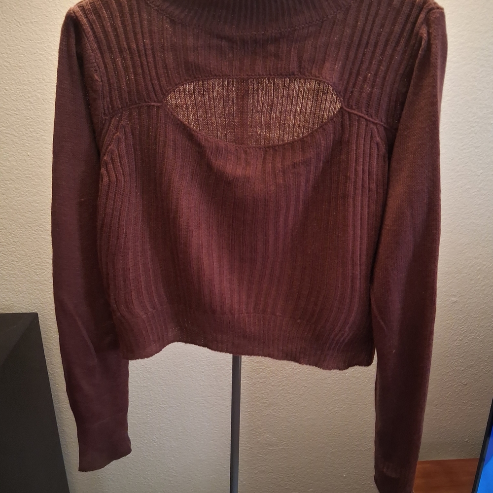 Chic Brown Ribbed Crop Top
